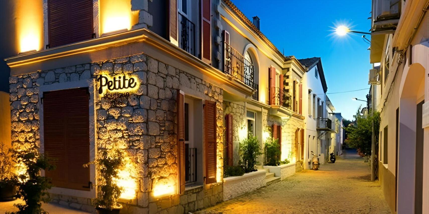 Petite Boutique Hotel Ildiri Luaran gambar